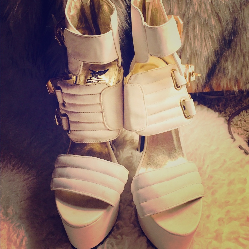 Woman sexy casual high heels 👠